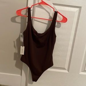Aritzia Babaton Bodysuit
